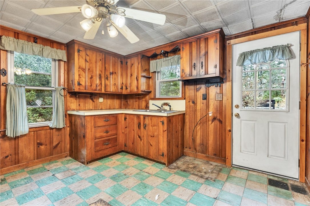 119 Breakheart Hill Road, West Greenwich, RI 02817 119 Breakheart Hill Road, West Greenwich, RI 02817