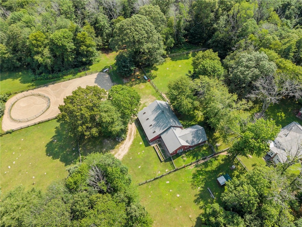 22 Burgess Road, Foster, RI 02825 22 Burgess Road, Foster, RI 02825