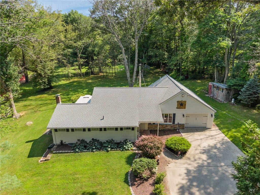 22 Burgess Road, Foster, RI 02825 22 Burgess Road, Foster, RI 02825