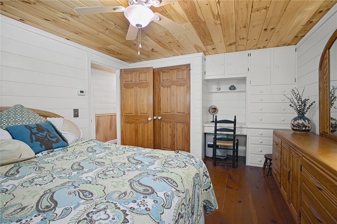 22 Burgess Road, Foster, RI 02825 22 Burgess Road, Foster, RI 02825