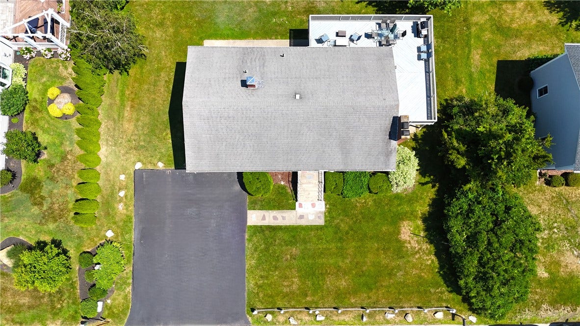 33 Glendale Road, Narragansett, RI 02882 33 Glendale Road, Narragansett, RI 02882