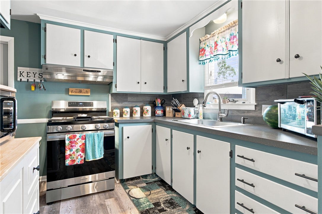 121 COLUMBIA Avenue, Coventry, RI 02816