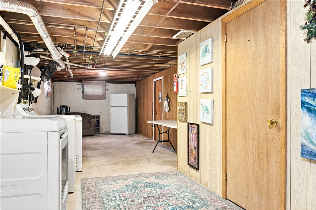 121 COLUMBIA Avenue, Coventry, RI 02816