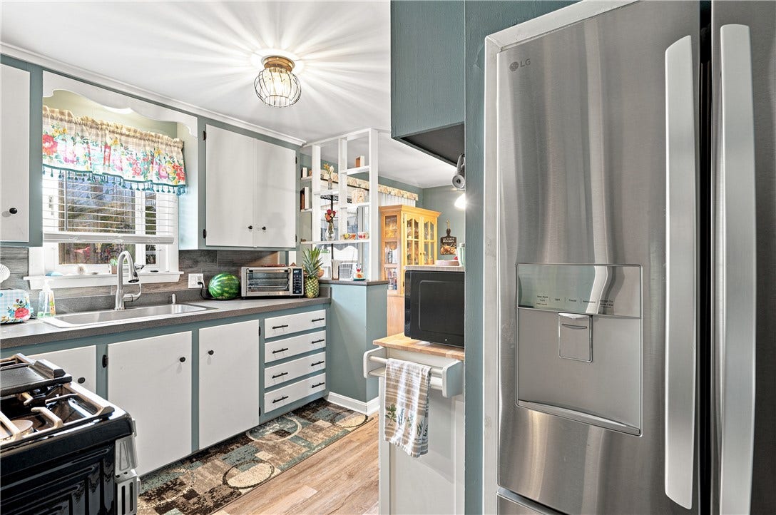 121 COLUMBIA Avenue, Coventry, RI 02816