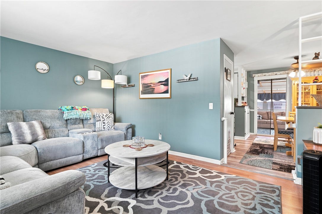 121 COLUMBIA Avenue, Coventry, RI 02816