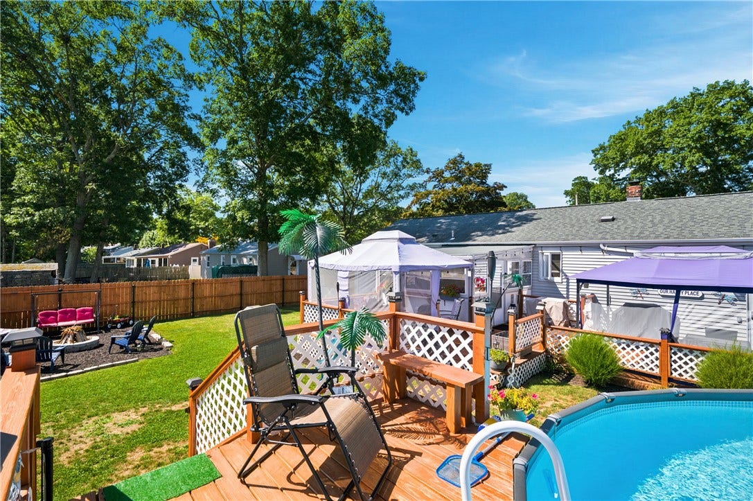121 COLUMBIA Avenue, Coventry, RI 02816