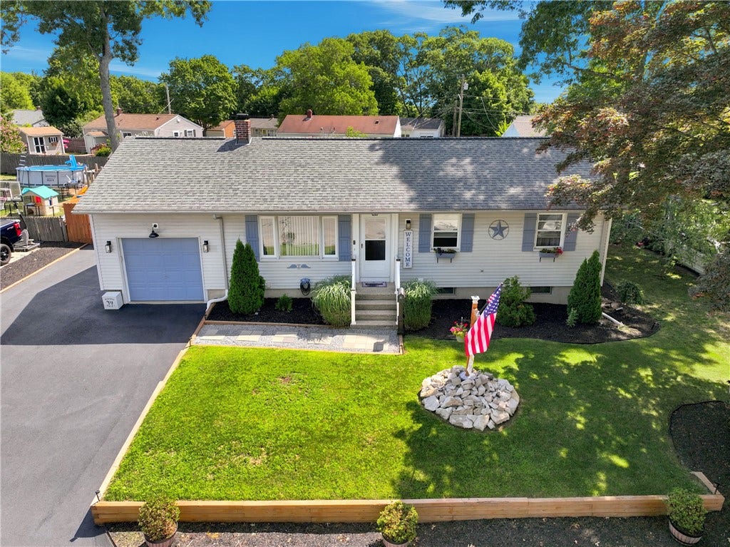 121 COLUMBIA Avenue, Coventry, RI 02816
