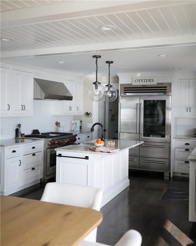 260 Fisher Circle, Portsmouth, RI 02871 260 Fisher Circle, Portsmouth, RI 02871