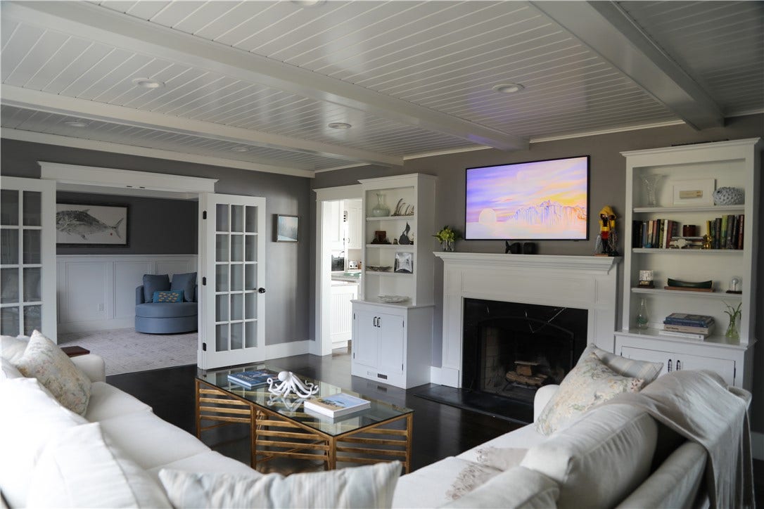 260 Fisher Circle, Portsmouth, RI 02871 260 Fisher Circle, Portsmouth, RI 02871