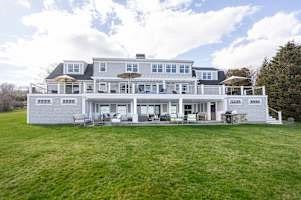 260 Fisher Circle, Portsmouth, RI 02871 260 Fisher Circle, Portsmouth, RI 02871