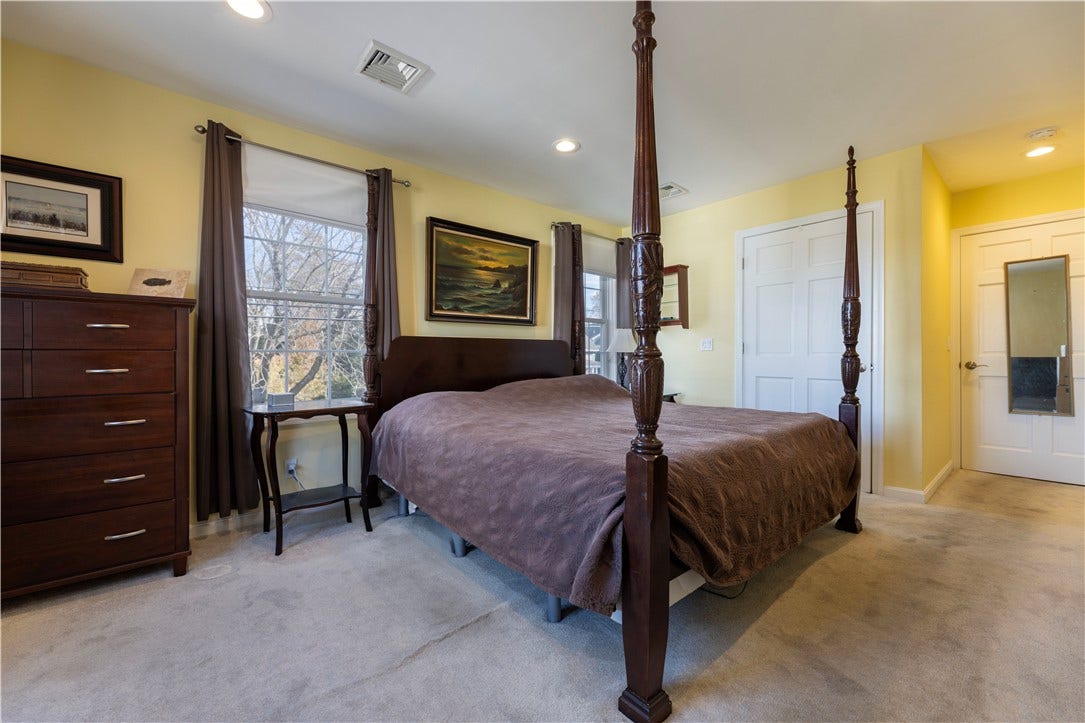 14 Clinton Avenue, #3, Jamestown, RI 02835 14 Clinton Avenue, #3, Jamestown, RI 02835