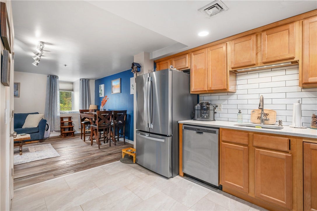494 Woonasquatucket Avenue, #101, North Providence, RI 02911 494 Woonasquatucket Avenue, #101, North Providence, RI 02911