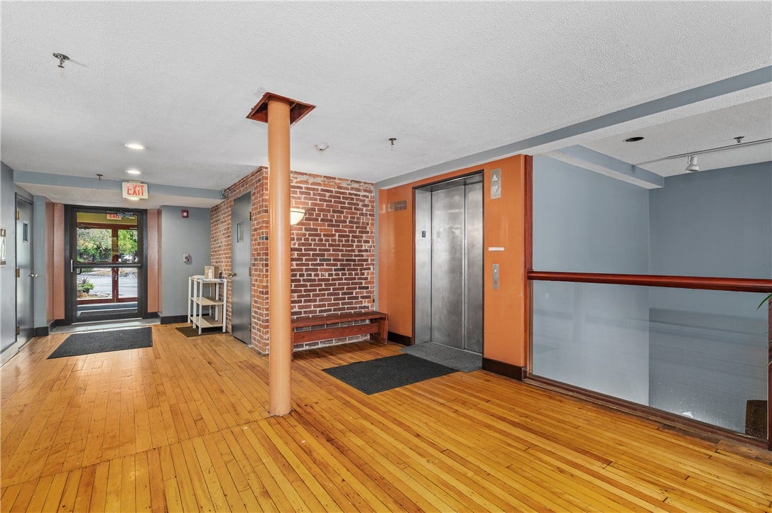 494 Woonasquatucket Avenue, #101, North Providence, RI 02911 494 Woonasquatucket Avenue, #101, North Providence, RI 02911