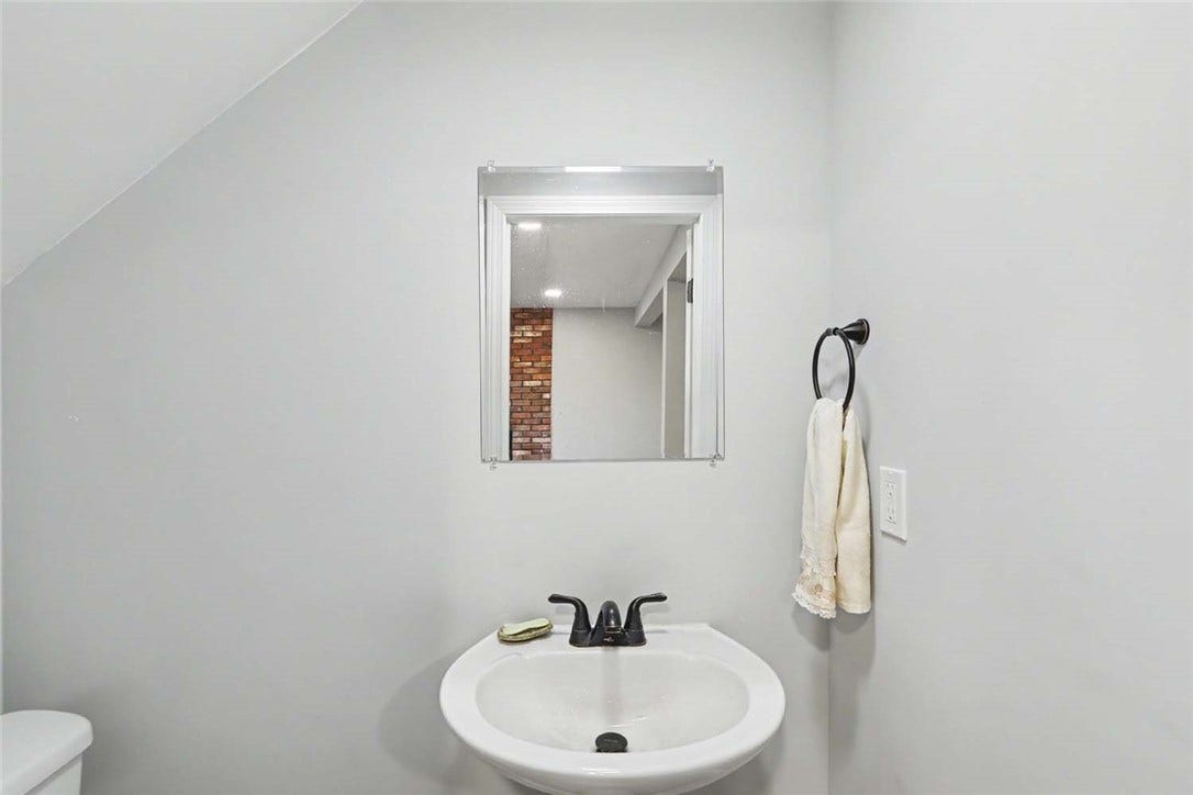 145 Grandview Avenue, Lincoln, RI 02865 145 Grandview Avenue, Lincoln, RI 02865