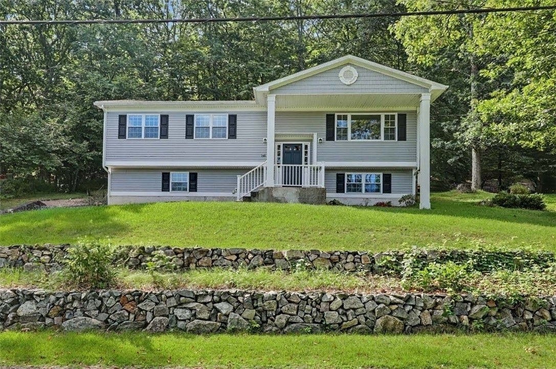 145 Grandview Avenue, Lincoln, RI 02865 145 Grandview Avenue, Lincoln, RI 02865