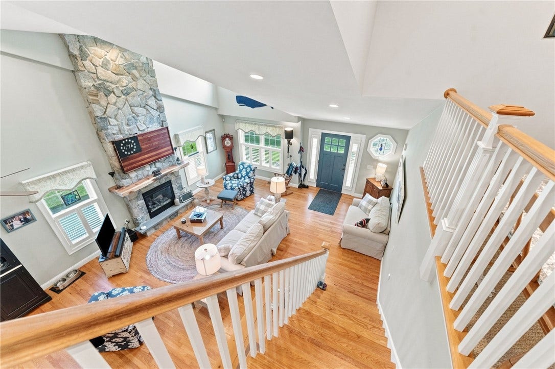 135 Brandywyne Court, South Kingstown, RI 02879 135 Brandywyne Court, South Kingstown, RI 02879
