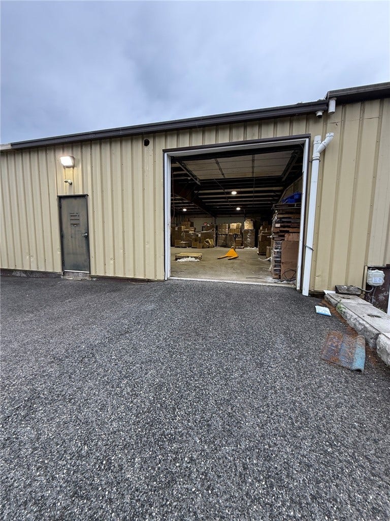 17 industrial Drive, Smithfield, RI 02917 17 industrial Drive, Smithfield, RI 02917