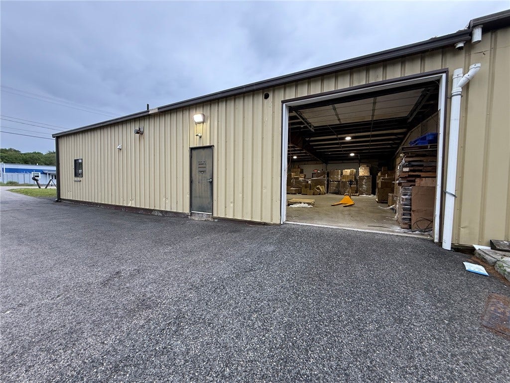 17 industrial Drive, Smithfield, RI 02917 17 industrial Drive, Smithfield, RI 02917