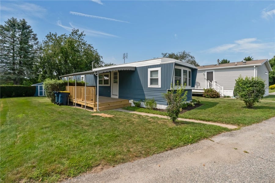 Property photo for 39 Cathy Circle, Portsmouth, RI