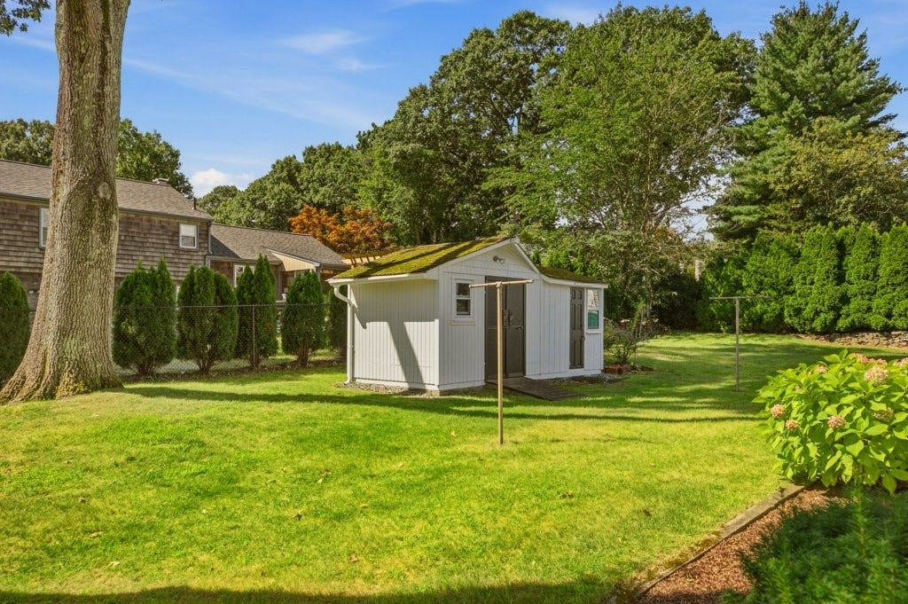 205 Lincoln Avenue, Barrington, RI 02806 205 Lincoln Avenue, Barrington, RI 02806