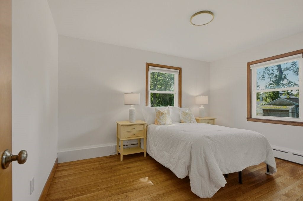 205 Lincoln Avenue, Barrington, RI 02806 Ample sized bedroom 1