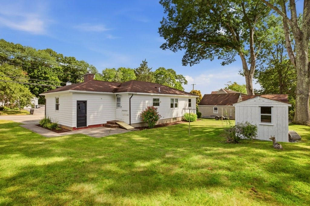205 Lincoln Avenue, Barrington, RI 02806 205 Lincoln Avenue, Barrington, RI 02806