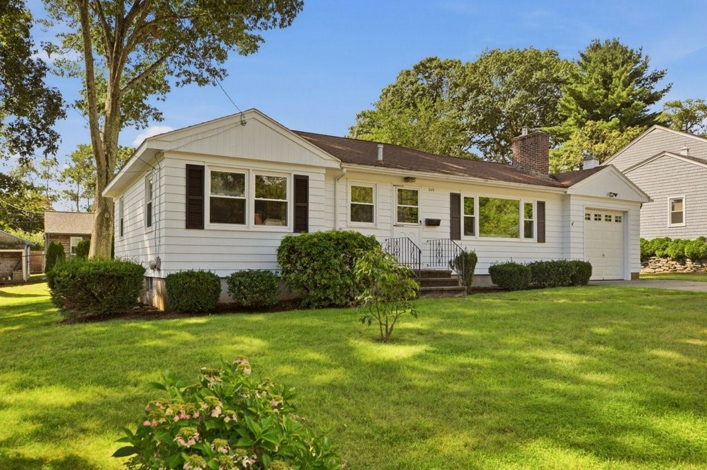 205 Lincoln Avenue, Barrington, RI 02806 205 Lincoln Avenue, Barrington, RI 02806