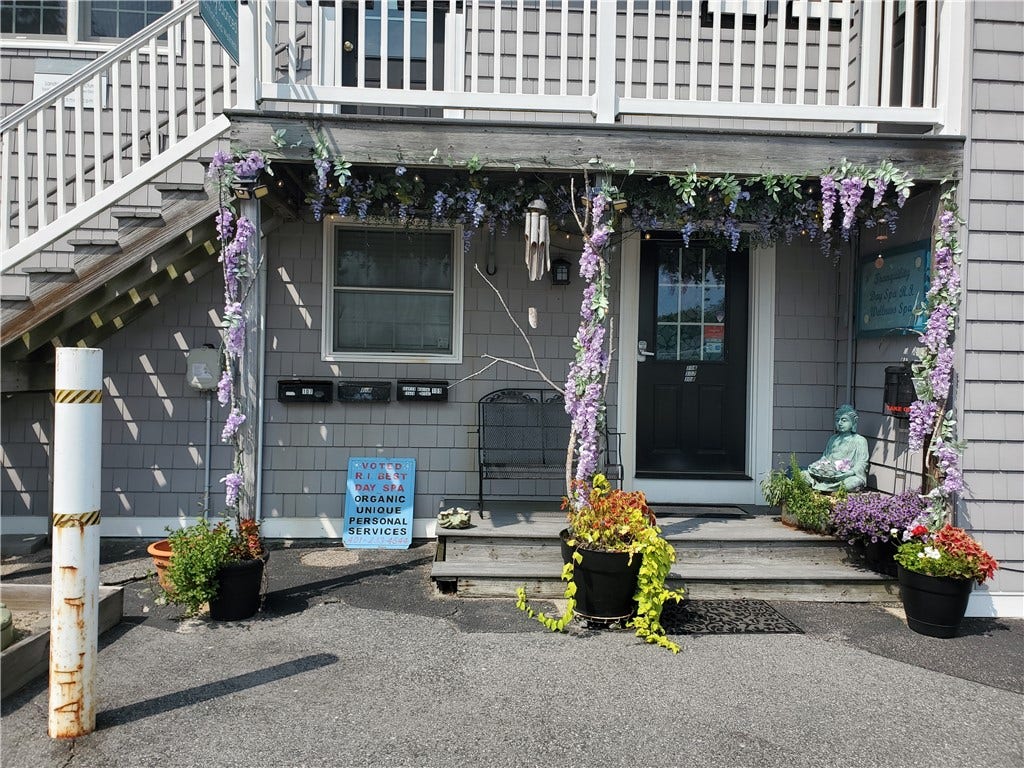 23 Brown Street, #107, North Kingstown, RI 02852 23 Brown Street, #107, North Kingstown, RI 02852
