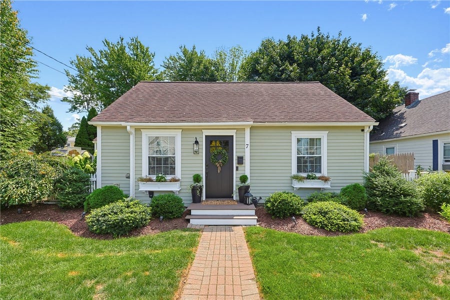 Property photo for 7 Whipple Avenue, Barrington, RI