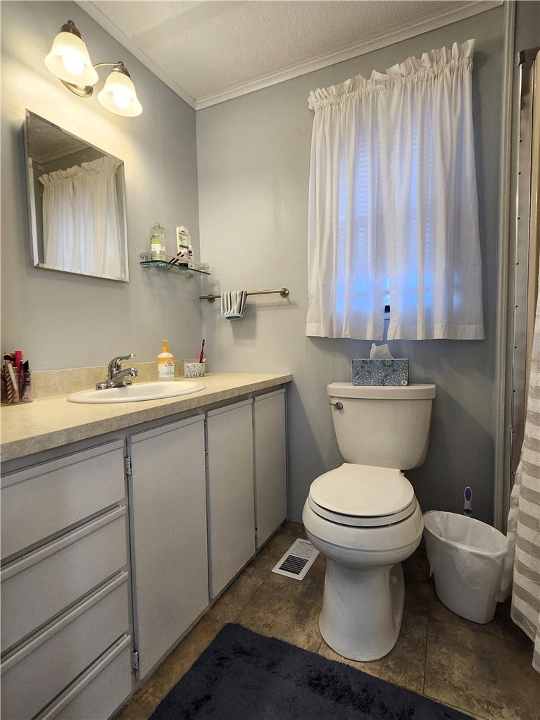158 Holiday Court, South Kingstown, RI 02879 158 Holiday Court, South Kingstown, RI 02879