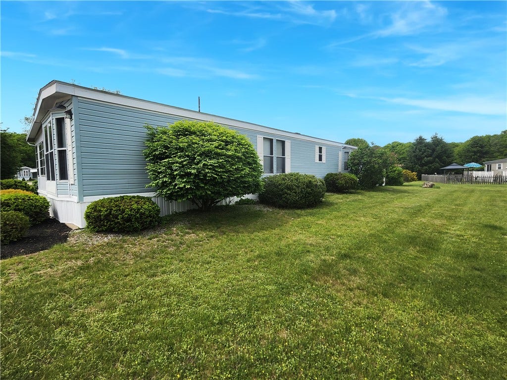 158 Holiday Court, South Kingstown, RI 02879 158 Holiday Court, South Kingstown, RI 02879