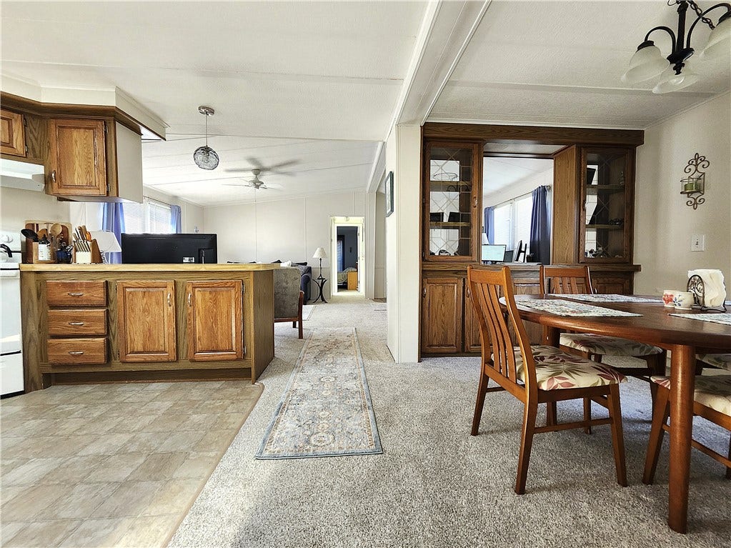 158 Holiday Court, South Kingstown, RI 02879 158 Holiday Court, South Kingstown, RI 02879