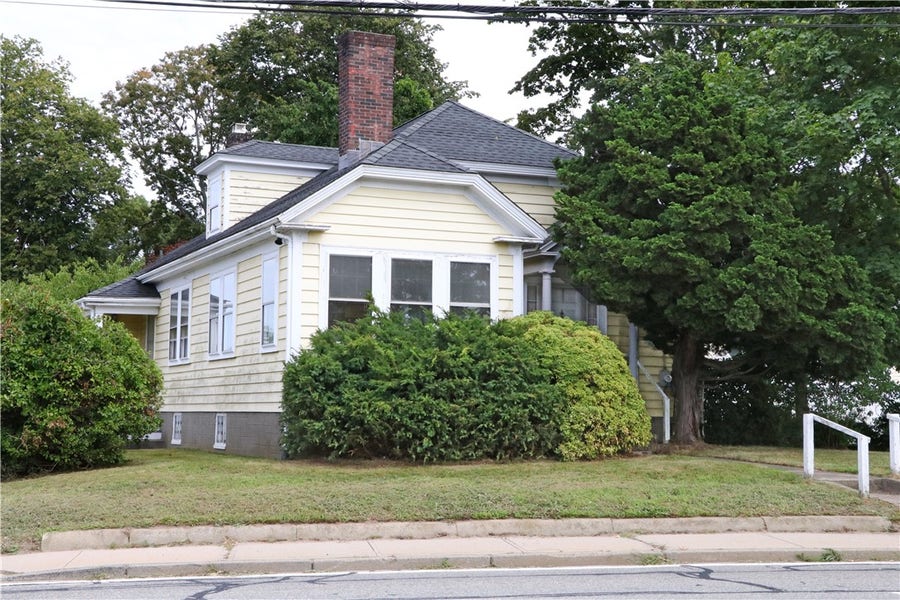Property photo for 283 West Main Road, Middletown, RI