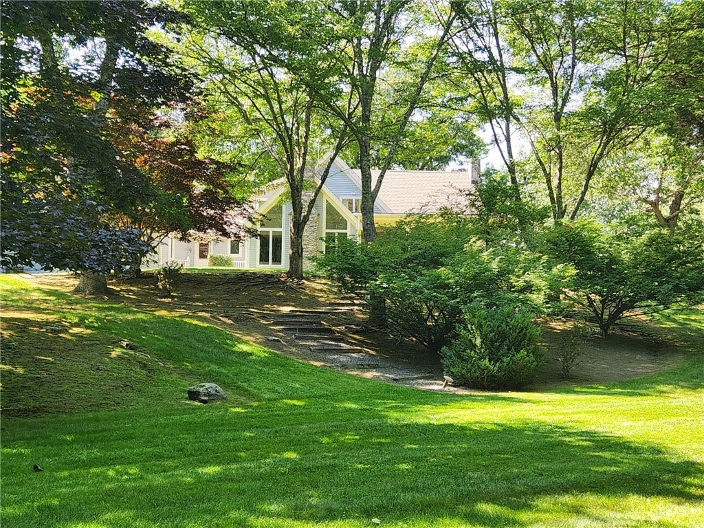 242 Church Pond Drive, Tiverton, RI 02878 242 Church Pond Drive, Tiverton, RI 02878