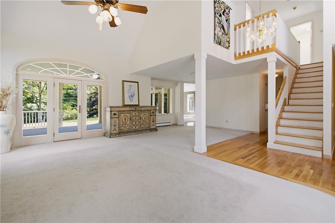 242 Church Pond Drive, Tiverton, RI 02878 242 Church Pond Drive, Tiverton, RI 02878