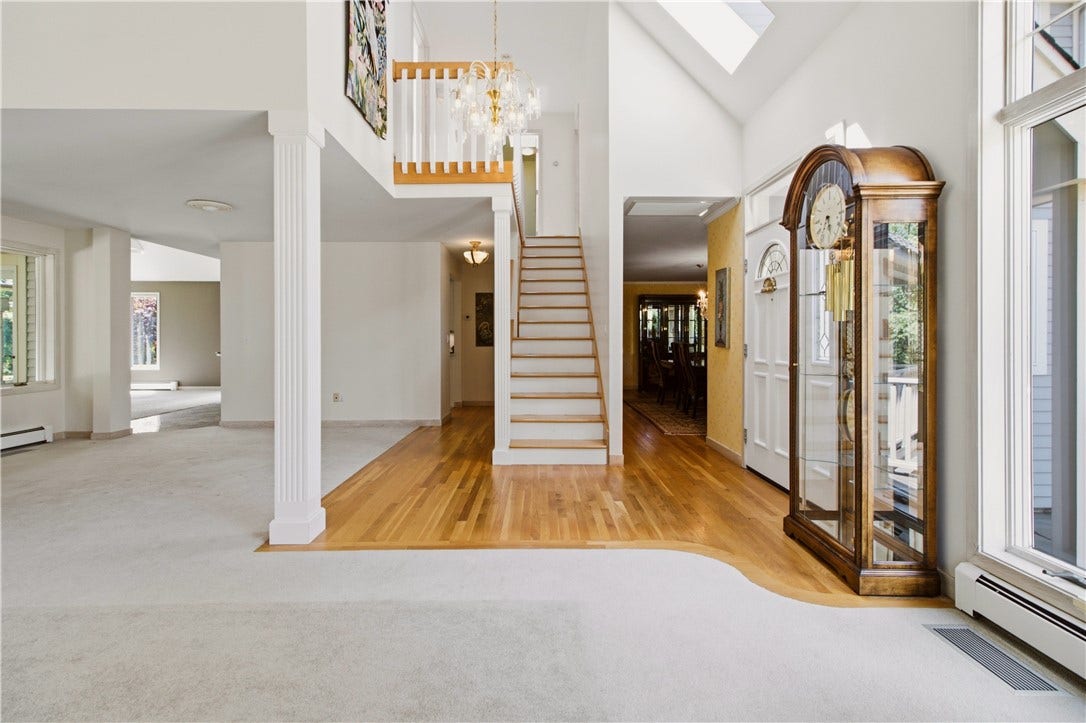 242 Church Pond Drive, Tiverton, RI 02878 242 Church Pond Drive, Tiverton, RI 02878