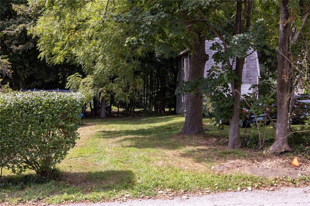 0 Plymouth Road, Jamestown, RI 02835 Driveway access