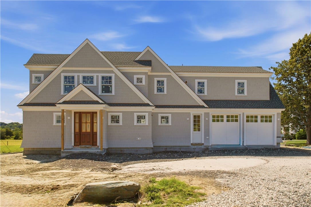 11 Saltwood Farm Road, Middletown, RI 02842 11 Saltwood Farm Road, Middletown, RI 02842
