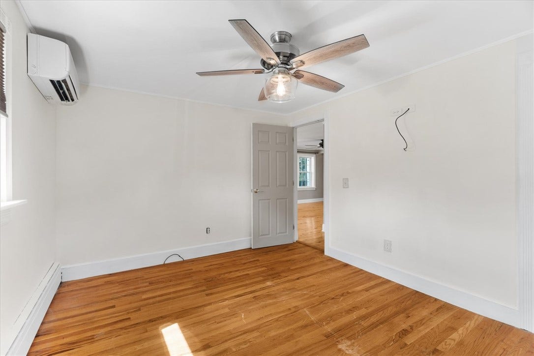 513 Woonasquatucket Avenue, North Providence, RI 02911 513 Woonasquatucket Avenue, North Providence, RI 02911