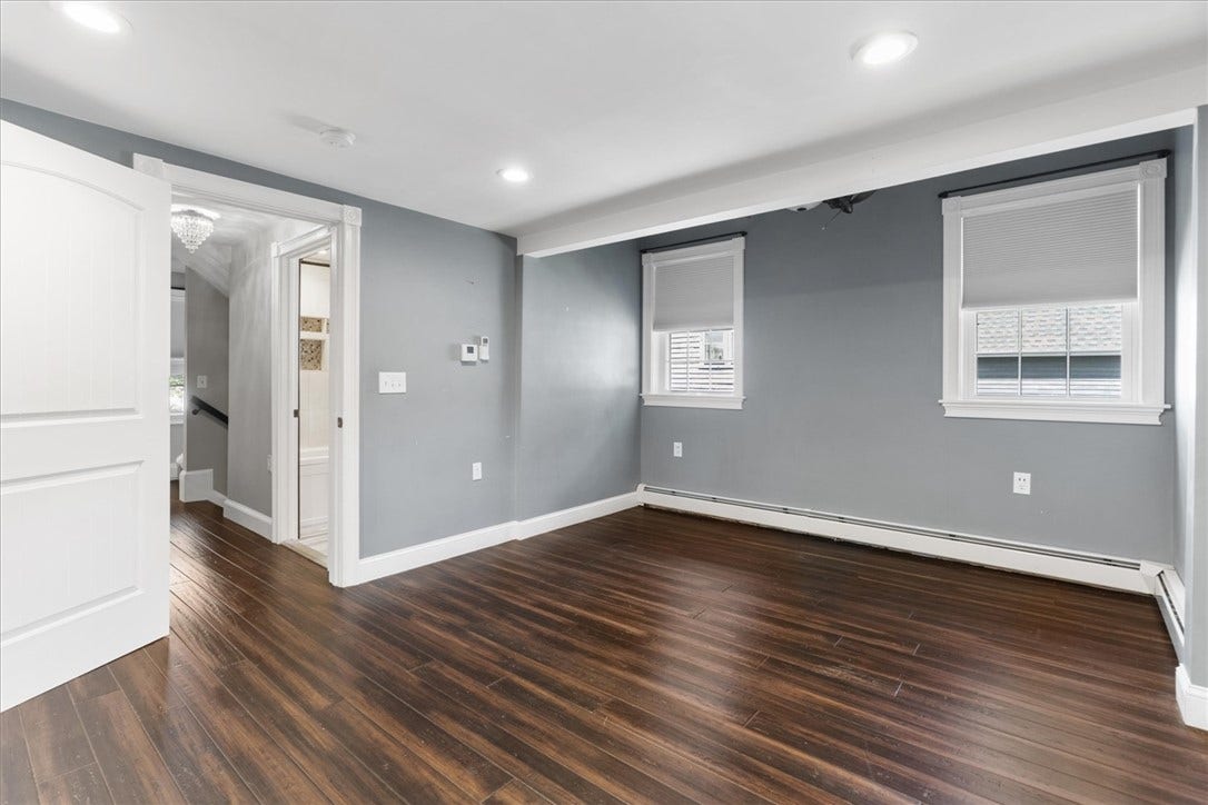 513 Woonasquatucket Avenue, North Providence, RI 02911 513 Woonasquatucket Avenue, North Providence, RI 02911