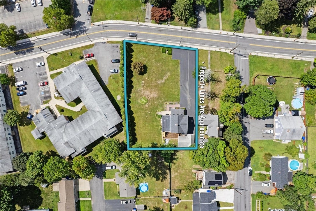 513 Woonasquatucket Avenue, North Providence, RI 02911 513 Woonasquatucket Avenue, North Providence, RI 02911