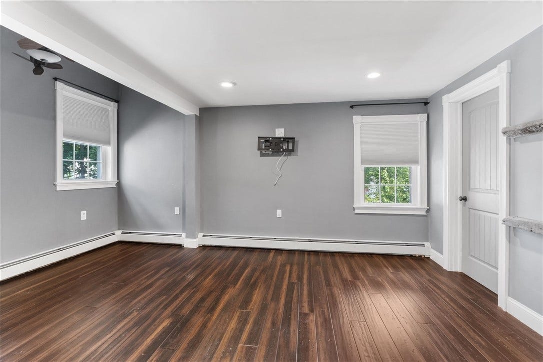 513 Woonasquatucket Avenue, North Providence, RI 02911 513 Woonasquatucket Avenue, North Providence, RI 02911
