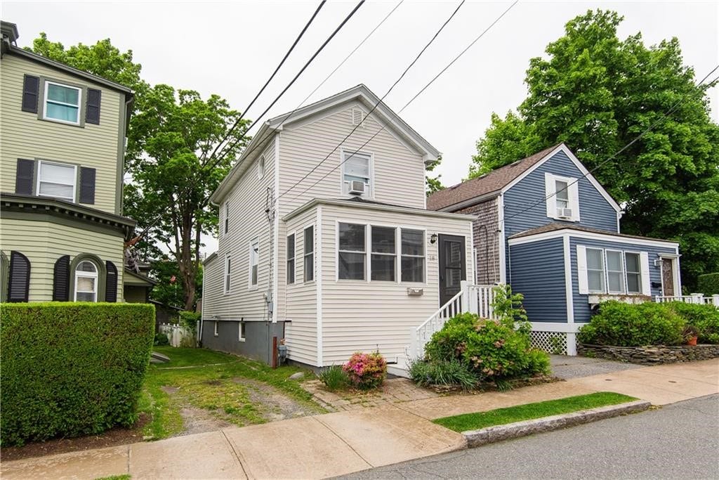 18 Almy Street, Newport, RI 02840 18 Almy Street, Newport, RI 02840