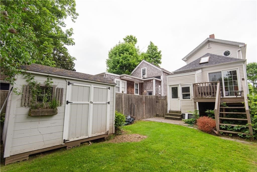 18 Almy Street, Newport, RI 02840 18 Almy Street, Newport, RI 02840