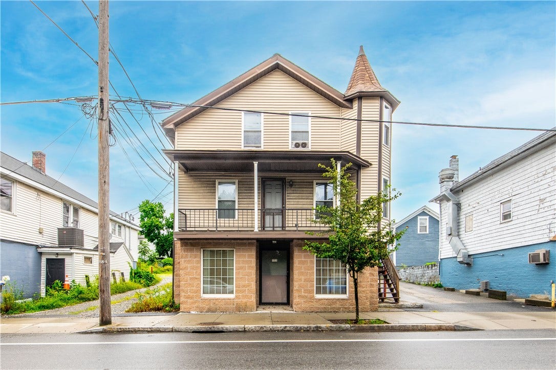 421 Broad Street, Cumberland, RI 02864 421 Broad Street, Cumberland, RI 02864