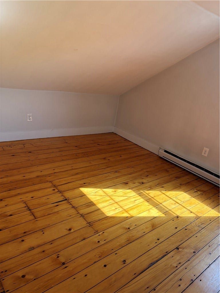 239 Main St. Street, #3, East Greenwich, RI 02840