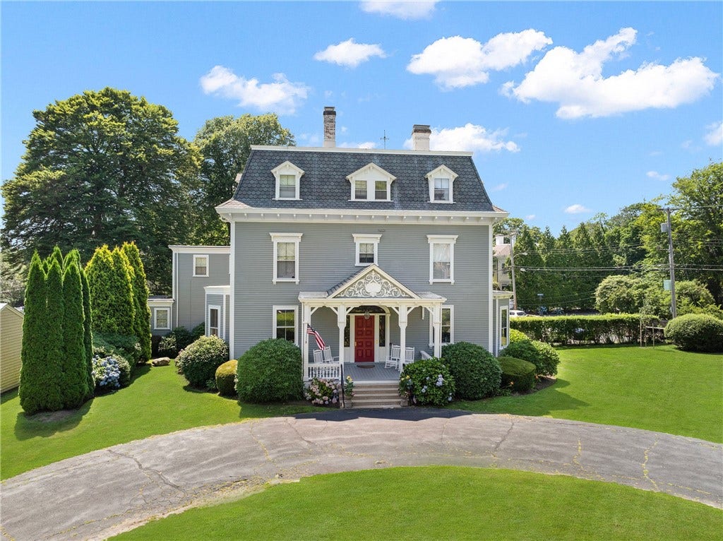 1 Red Cross Avenue, #10, Newport, RI 02840 1 Red Cross Avenue, #10, Newport, RI 02840