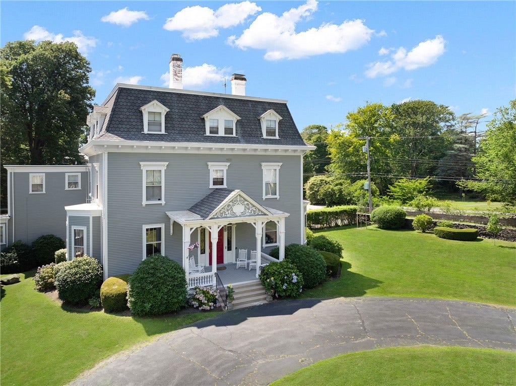 1 Red Cross Avenue, #10, Newport, RI 02840 1 Red Cross Avenue, #10, Newport, RI 02840