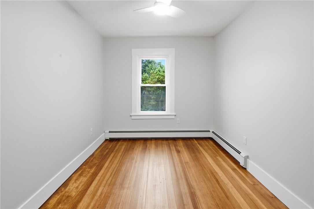 21 Princeton Street, Newport, RI 02840 21 Princeton Street, Newport, RI 02840