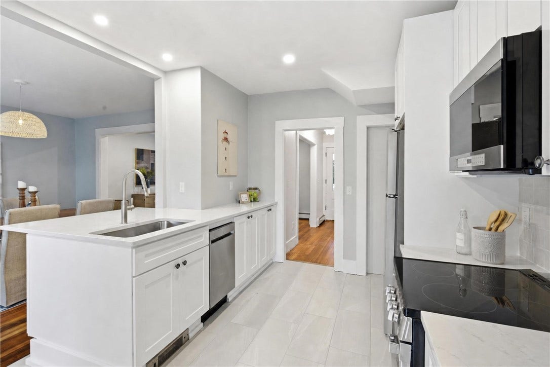 21 Princeton Street, Newport, RI 02840 21 Princeton Street, Newport, RI 02840